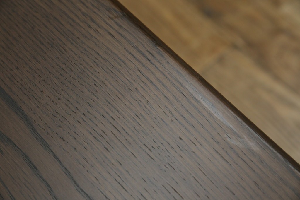 中古　美品　カリモク家具(karimoku)　DT8511　ナラ材　ナシンプルデザインでどんなインテリアにも馴染むダイニングテーブル　定価約14万円相当　(R-084321)