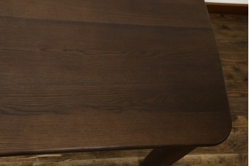 中古　美品　カリモク家具(karimoku)　DT8511　ナラ材　ナシンプルデザインでどんなインテリアにも馴染むダイニングテーブル　定価約14万円相当　(R-084321)