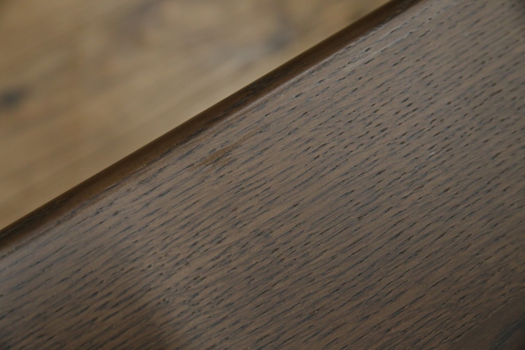 中古　美品　カリモク家具(karimoku)　DT8511　ナラ材　ナシンプルデザインでどんなインテリアにも馴染むダイニングテーブル　定価約14万円相当　(R-084321)