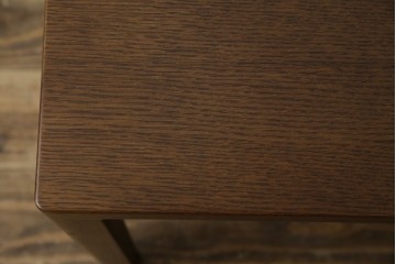 中古　美品　カリモク家具(karimoku)　ナラ材　チュラルで落ち着いた空間を演出するシンプルなローテーブル　(R-084322)