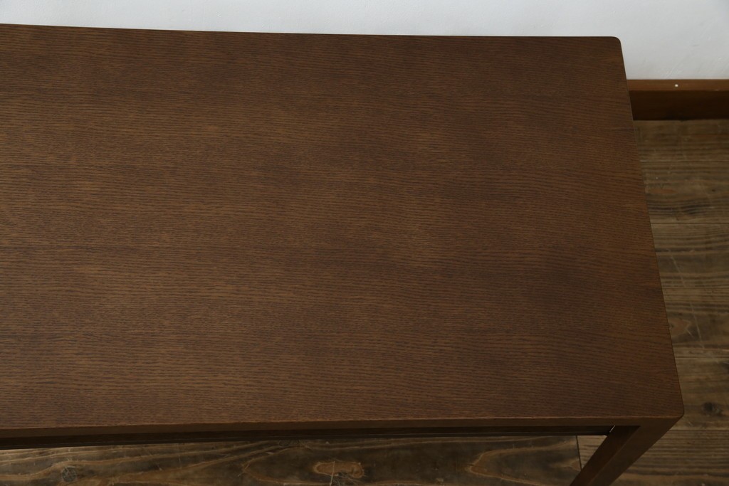中古　美品　カリモク家具(karimoku)　ナラ材　チュラルで落ち着いた空間を演出するシンプルなローテーブル　(R-084322)