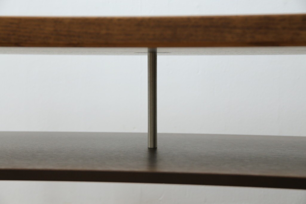 中古　美品　カリモク家具(karimoku)　ナラ材　チュラルで落ち着いた空間を演出するシンプルなローテーブル　(R-084322)