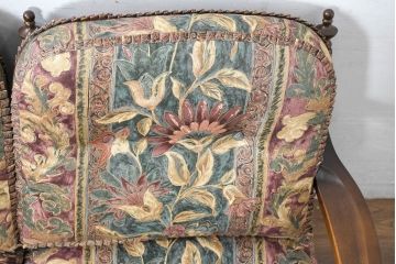 中古　超美品　展示品　使用感ほぼなし　飛騨産業　キツツキ　穂高シリーズ　美しい花柄が際立つ2人掛けソファ(2P、二人掛け、リビングチェア、アームソファ)(定価約24万円)(R-084324)