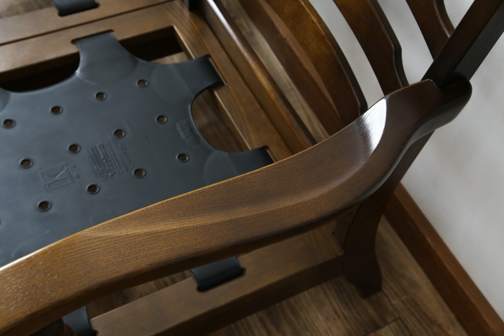 中古　超美品　展示品　使用感ほぼなし　飛騨産業　キツツキ　穂高シリーズ　美しい花柄が際立つ2人掛けソファ　定価約24万円　(R-084324)