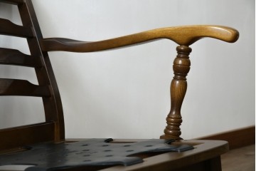 中古　超美品　展示品　使用感ほぼなし　飛騨産業　キツツキ　穂高シリーズ　美しい花柄が際立つ2人掛けソファ　定価約24万円　(R-084324)