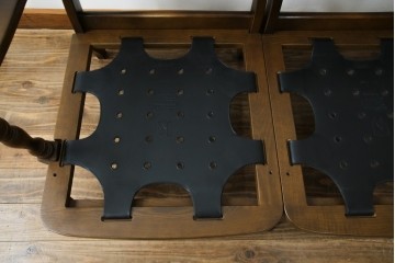 中古　超美品　展示品　使用感ほぼなし　飛騨産業　キツツキ　穂高シリーズ　美しい花柄が際立つ2人掛けソファ　定価約24万円　(R-084324)