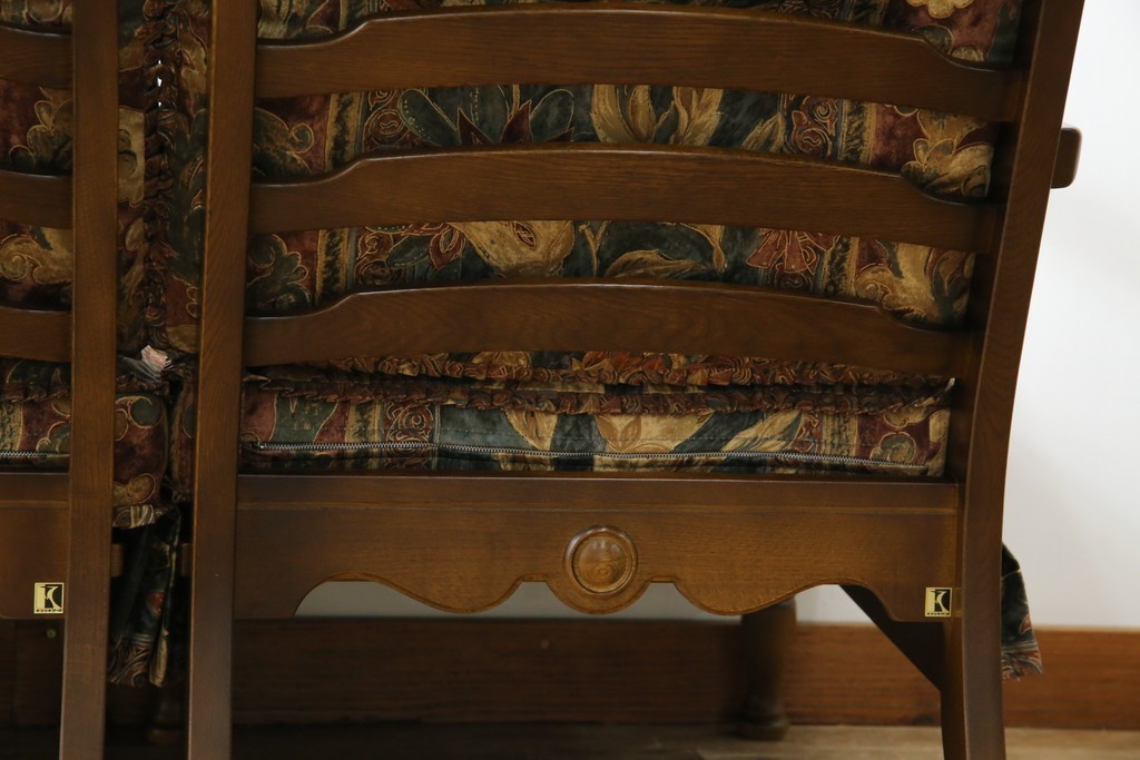 中古　超美品　展示品　使用感ほぼなし　飛騨産業　キツツキ　穂高シリーズ　美しい花柄が際立つ2人掛けソファ　定価約24万円　(R-084324)