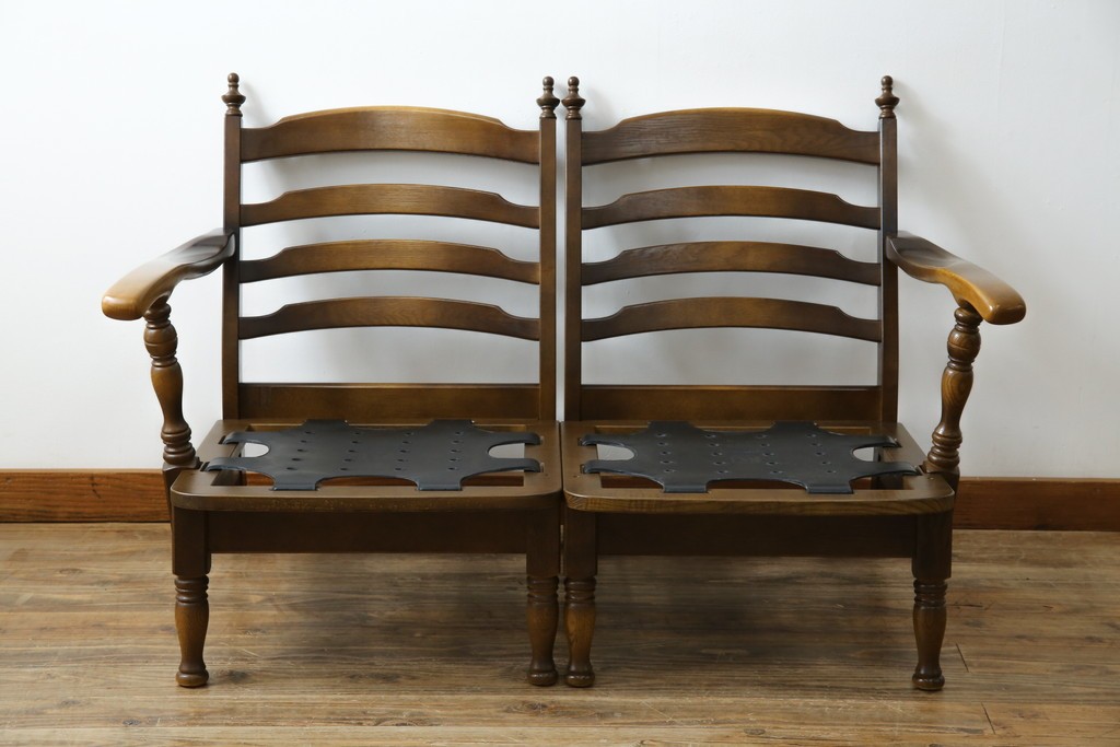 中古　超美品　展示品　使用感ほぼなし　飛騨産業　キツツキ　穂高シリーズ　美しい花柄が際立つ2人掛けソファ　定価約24万円　(R-084324)