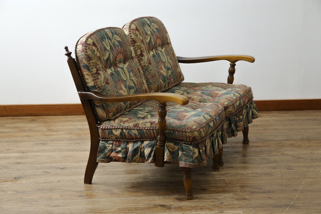 中古　超美品　展示品　使用感ほぼなし　飛騨産業　キツツキ　穂高シリーズ　美しい花柄が際立つ2人掛けソファ　定価約24万円　(R-084324)