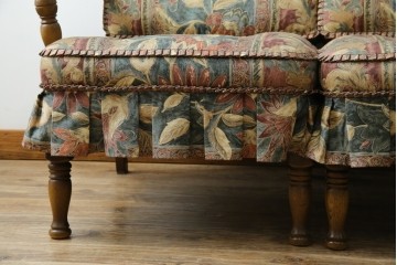 中古　超美品　展示品　使用感ほぼなし　飛騨産業　キツツキ　穂高シリーズ　美しい花柄が際立つ2人掛けソファ　定価約24万円　(R-084324)