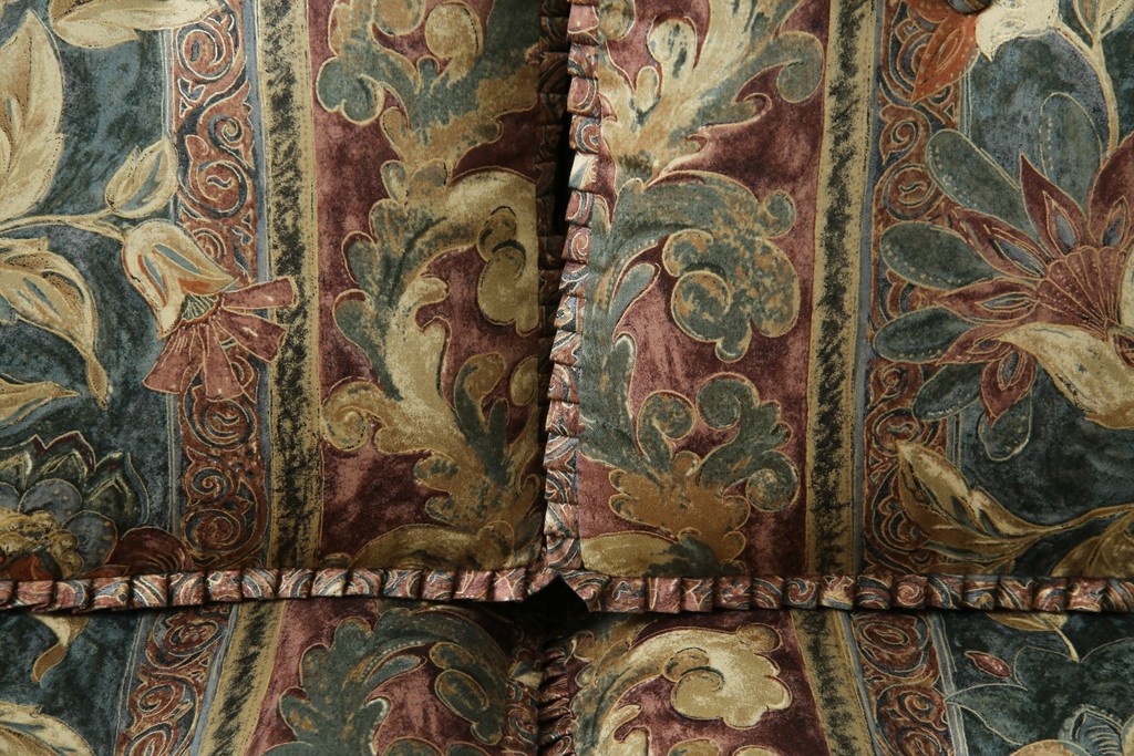 中古　超美品　展示品　使用感ほぼなし　飛騨産業　キツツキ　穂高シリーズ　美しい花柄が際立つ2人掛けソファ　定価約24万円　(R-084324)