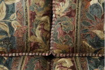 中古　超美品　展示品　使用感ほぼなし　飛騨産業　キツツキ　穂高シリーズ　美しい花柄が際立つ2人掛けソファ　定価約24万円　(R-084324)