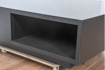 中古　美品　IDC大塚家具　リカルド 115　シンプルながらも洗練されたデザインがモダンな印象を与えるセンターテーブル(ローテーブル、リビングテーブル、座卓)(定価約20万円)(R-084325)