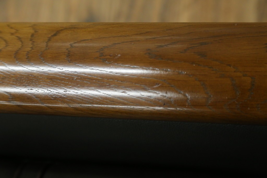 中古　カリモク家具(karimoku)　WSシリーズ　コンパクトサイズ　本革(レザー)　重厚感と快適さを兼ね備えた一人掛けソファ　定価12万円　(R-084326)