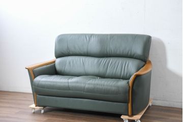 中古　美品!!　浜本工芸　ロングセラー　ベストセラーモデル　1800　くつろぎの時間におすすめ!どっしりとした存在感のある2人掛けレザーソファ(2P、本革、2人掛けソファ、二人掛け、ラブソファ)(定価約21万円)(R-084327)