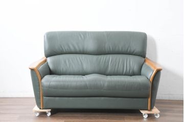 中古　美品!!　浜本工芸　ロングセラー　ベストセラーモデル　1800　くつろぎの時間におすすめ!どっしりとした存在感のある2人掛けレザーソファ(2P、本革、2人掛けソファ、二人掛け、ラブソファ)(定価約21万円)(R-084327)