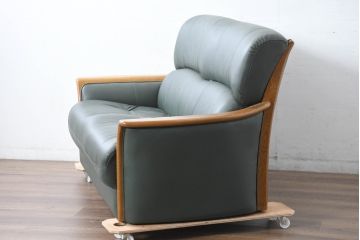 中古　美品!!　浜本工芸　ロングセラー　ベストセラーモデル　1800　くつろぎの時間におすすめ!どっしりとした存在感のある2人掛けレザーソファ(2P、本革、2人掛けソファ、二人掛け、ラブソファ)(定価約21万円)(R-084327)