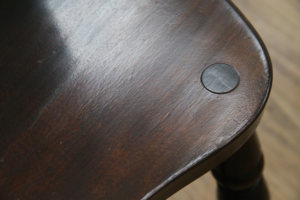 中古　松本民芸家具　#49型Aワイコムチェア　落ち着いた色味と滑らかな質感が美しいダイニングチェア　定価約11万円　(R-084328)