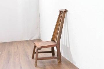 ジャンク品　中国アンティーク　民芸の趣　籐座面　二本縦桟のハイバックチャイナチェア　(R-084329)