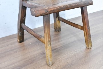 中国アンティーク　民芸の趣　籐座面　二本縦桟のチャイナチェア　(R-084331)