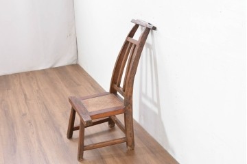 ジャンク品　中国アンティーク　民芸の趣　籐座面　二本縦桟のチャイナチェア　(R-084332)