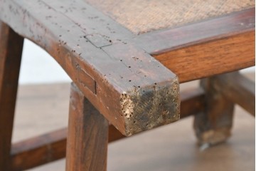 ジャンク品　中国アンティーク　民芸の趣　籐座面　二本縦桟のチャイナチェア　(R-084332)