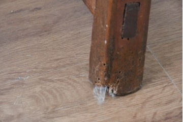 ジャンク品　中国アンティーク　民芸の趣　籐座面　二本縦桟のチャイナチェア　(R-084332)