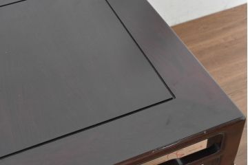 和製ビンテージ　美品　花梨(カリン)材　コンパクトでお部屋に取り入れやすい彫刻入りの座卓(ローテーブル、センターテーブル、リビングテーブル、ヴィンテージ)(R-084334)