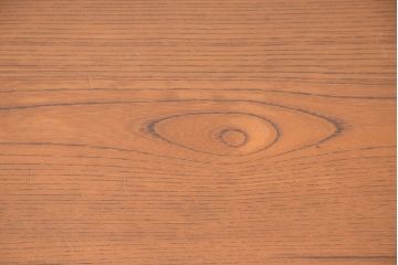 中古　高級工芸品　総欅(ケヤキ)材　漆塗り　脚部に施された優雅な曲線と透かし彫りが魅力の文机( ローテーブル、座卓、座机、センターテーブル)(R-084335)