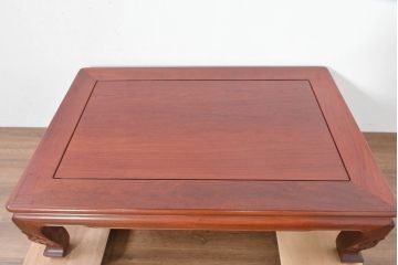 中古　美品　花梨(カリン)材ならではの赤褐色が美しい彫刻入りの座卓(ローテーブル、センターテーブル、リビングテーブル)(R-084336)