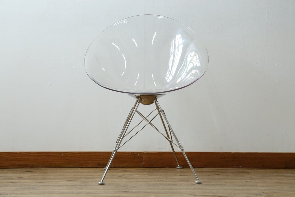 中古　イタリア　カルテル(Kartell)　エロエス(ERO|S|)　身体を包み込むようなフォルムが魅力のチェア(定価約9万円)　(R-084338)