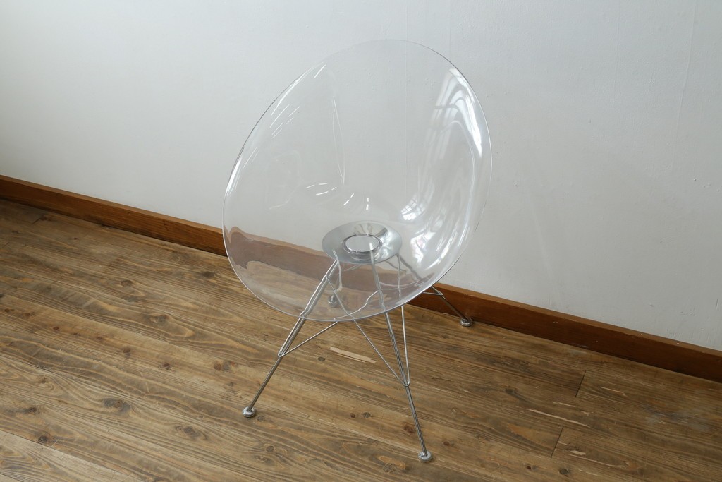 中古　イタリア　カルテル(Kartell)　エロエス(ERO|S|)　身体を包み込むようなフォルムが魅力のチェア(定価約9万円)　(R-084338)