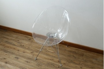 中古　イタリア　カルテル(Kartell)　エロエス(ERO|S|)　身体を包み込むようなフォルムが魅力のチェア(定価約9万円)　(R-084338)