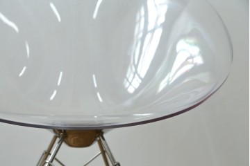中古　イタリア　カルテル(Kartell)　エロエス(ERO|S|)　身体を包み込むようなフォルムが魅力のチェア(定価約9万円)　(R-084338)