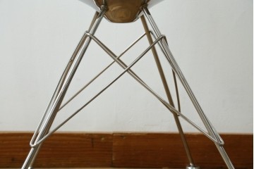 中古　イタリア　カルテル(Kartell)　エロエス(ERO|S|)　身体を包み込むようなフォルムが魅力のチェア(定価約9万円)　(R-084338)