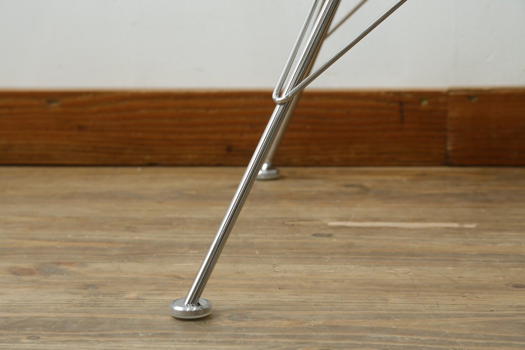 中古　イタリア　カルテル(Kartell)　エロエス(ERO|S|)　身体を包み込むようなフォルムが魅力のチェア(定価約9万円)　(R-084338)