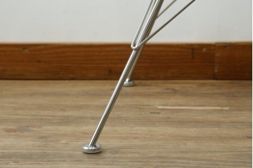 中古　イタリア　カルテル(Kartell)　エロエス(ERO|S|)　身体を包み込むようなフォルムが魅力のチェア(定価約9万円)　(R-084338)