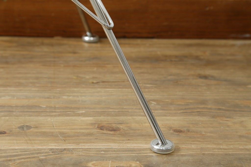 中古　イタリア　カルテル(Kartell)　エロエス(ERO|S|)　身体を包み込むようなフォルムが魅力のチェア(定価約9万円)　(R-084338)