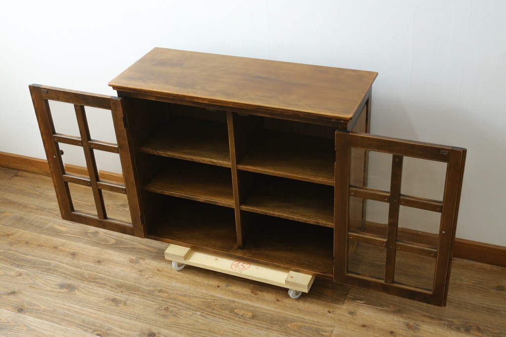 中古　美品　国産職人手作り　アンティーク調　作りの良い民芸キャビネット　(R-084340)