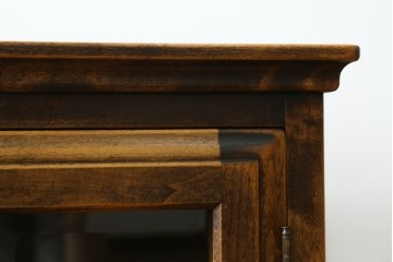 中古　美品　国産職人手作り　アンティーク調　作りの良い民芸キャビネット　(R-084340)