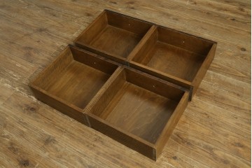 中古　美品　国産職人手作り　アンティーク調　作りの良い脚付き民芸キャビネット　(R-084341)