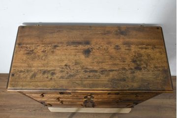 中古　美品　国産職人手作り　アンティーク調　作りの良い脚付き民芸キャビネット・下段(収納棚、戸棚、サイドキャビネット、引き出し、サイドチェスト)(R-084341)