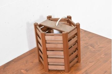 和製ビンテージ　希少な廃番品　大和照明製作所　杉材　落ち着いた空間を演出する六角形デザインの天井照明(ペンダントライト、吊り下げ照明、シェード、電笠、ヴィンテージ)(R-084346)