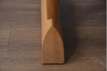 中古　美品　飛騨産業　キツツキ　カヤ(KAYA)シリーズ　オーク材　合皮　上質で落ち着いた雰囲気が魅力的なオットマン(椅子、イス、スツール)(定価約5万円)(R-084354)