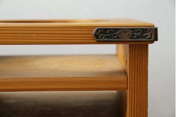 中古　美品　高級品　屋久杉　温かみのある佇まいのポットワゴン(お座敷ワゴン、サイドテーブル)(定価約12万円)(R-084357)
