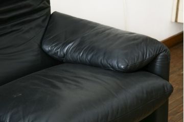 中古　美品　Cassina(カッシーナ)　MARALUNGA(マラルンガ)　高級感あふれる3人掛けソファ(3P、三人掛けソファ)(定価約200〜240万円)(R-084359)
