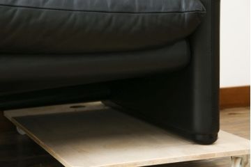 中古　美品　Cassina(カッシーナ)　MARALUNGA(マラルンガ)　高級感あふれる3人掛けソファ(3P、三人掛けソファ)(定価約200〜240万円)(R-084359)