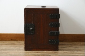 和製アンティーク　総桐材　船箪笥風　片開き戸付きの小引き出し　(R-084361)