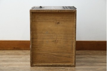 和製アンティーク　総桐材　船箪笥風　片開き戸付きの小引き出し　(R-084361)
