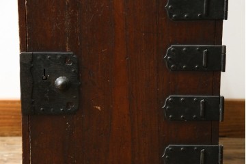 和製アンティーク　総桐材　船箪笥風　片開き戸付きの小引き出し　(R-084361)